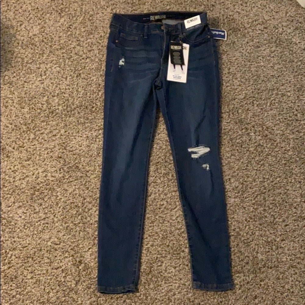 dark wash size 7 jeans